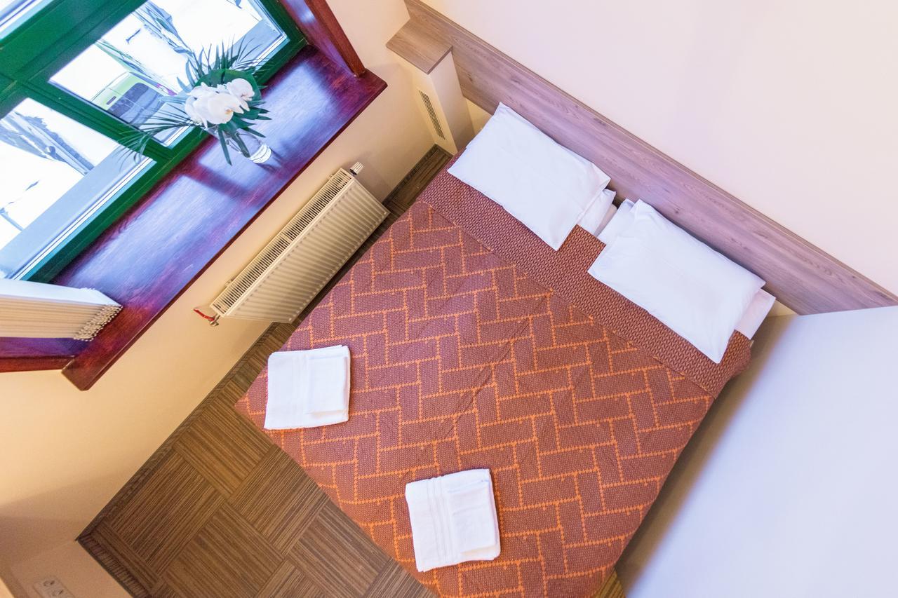 Hotel Simple Plus ヴィリニュス エクステリア 写真