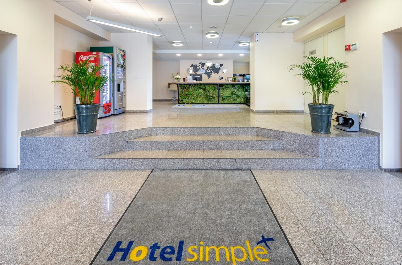 Hotel Simple Plus ヴィリニュス エクステリア 写真
